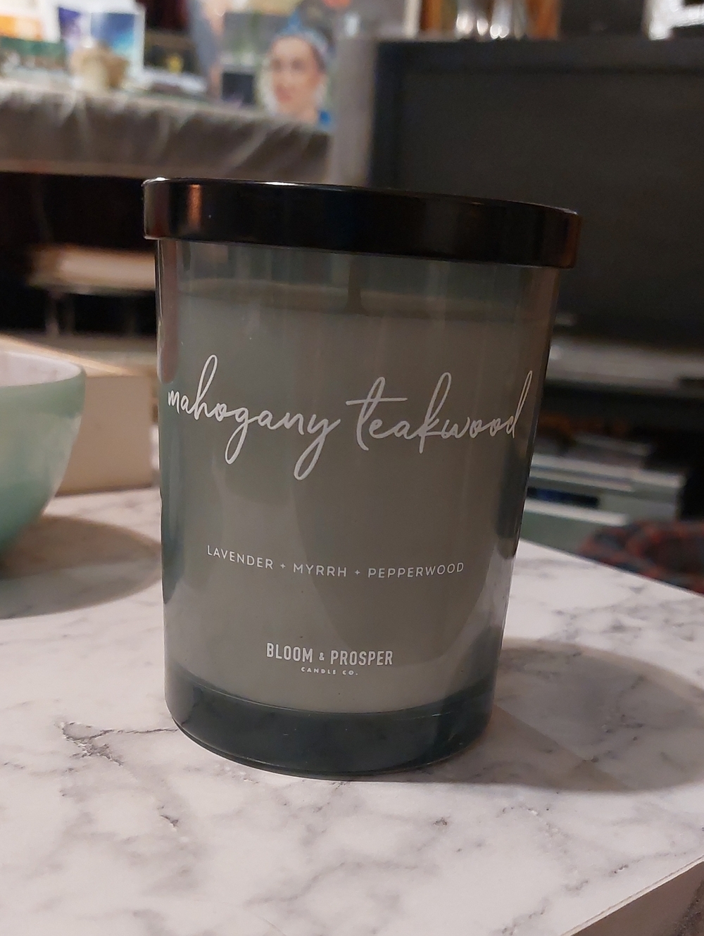 Bloom & Prosper Mahogany Teakwood Single Wick Candle